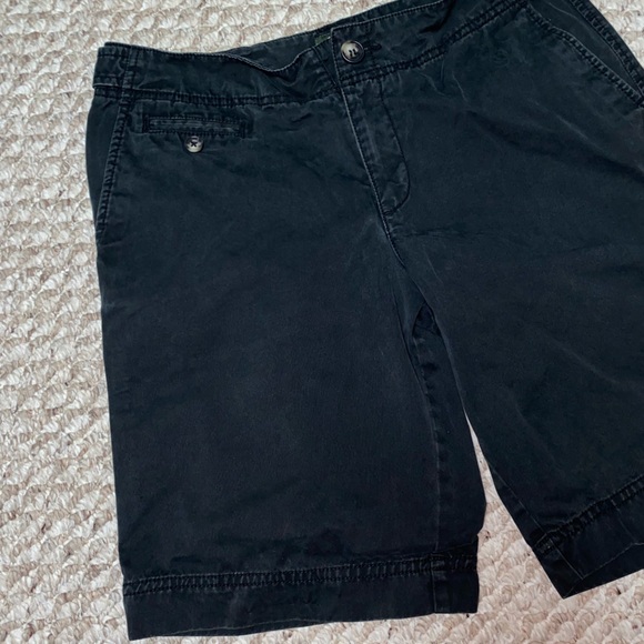 2 for $20 or 5 for $40
EDDIE BAUER SHORTS - SIZE 6 - Picture 2 of 5
